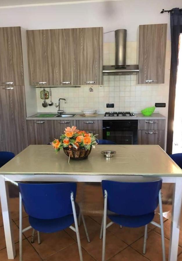 Appartamento In Villa Splendente Кастелламмаре-дель-Гольфо Екстер'єр фото